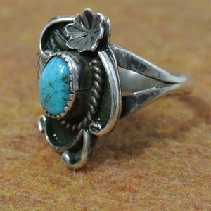 Vintage Sterling Turquoise Squash Blossom Ring 4.5
